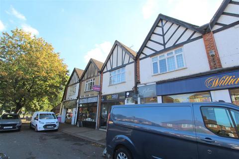 High Road, West Byfleet KT14 1 bed flat for sale