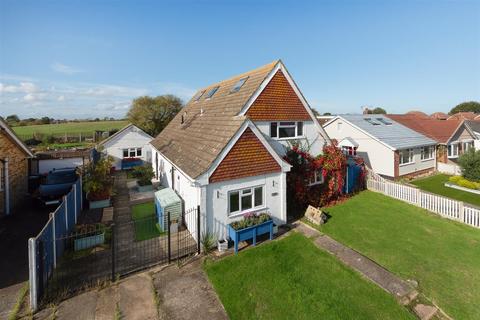 Virginia Road, Whitstable 5 bed detached house for sale