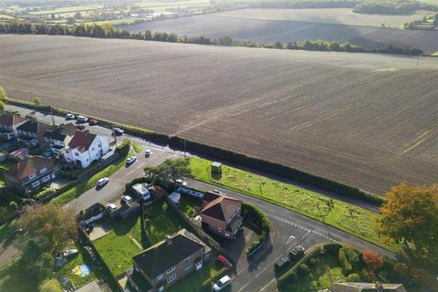 Hillview, 79 Highland Road, Chartham 3 bed detached house for sale