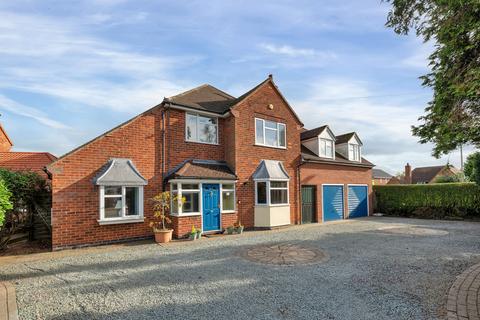 6 bedroom detached house for sale