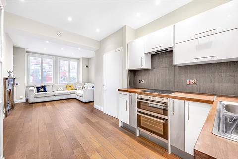 Wandsworth Bridge Road, Fulham... 2 bed flat for sale