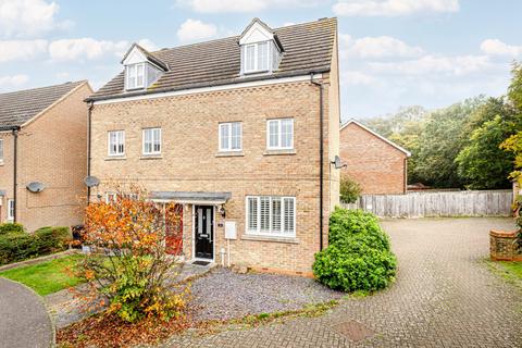 Hurn Grove, Bishop's Stortford... 3 bed semi