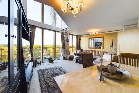 2 bedroom penthouse for sale