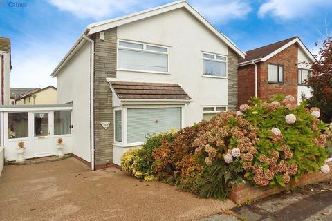 4 bedroom link detached house for sale