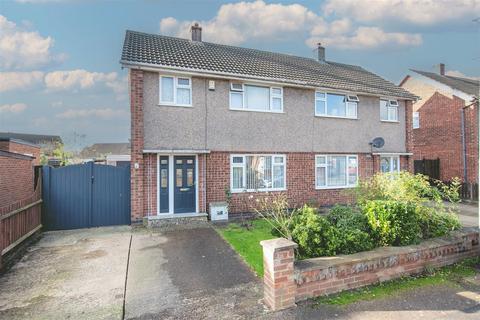 Cedar Way, Wellingborough 3 bed semi