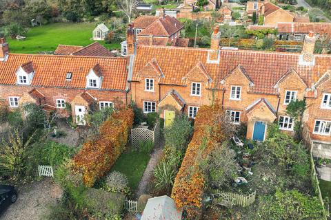 Itteringham 2 bed cottage for sale