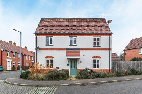 Benstead Close, Heacham, PE31 3 bed semi