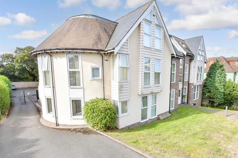 Seabrook Road, Hythe, Kent 2 bed apartment for sale