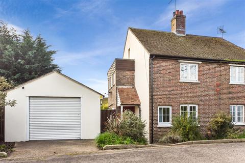 Bognor Road, Merston 3 bed semi