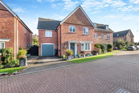 Beech Court Gardens, Loose, Maidstone 4 bed detached house for sale