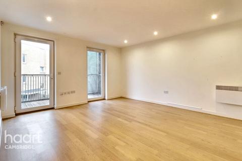 Warren Close, Cambridge 1 bed apartment for sale