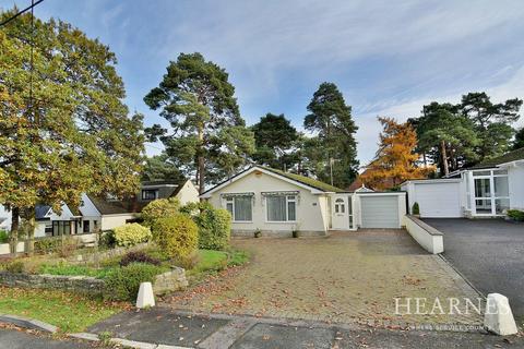 Ameysford Road, Ferndown, BH22 3 bed detached bungalow for sale