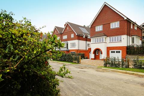 Haslemere Heights, Hill Road... 3 bed detached house for sale