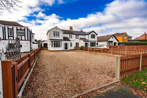 Louth Road, Grimsby, Lincolnshire, DN33 3 bed semi