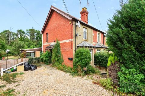 Hartley Court Road, Reading RG7 3 bed semi