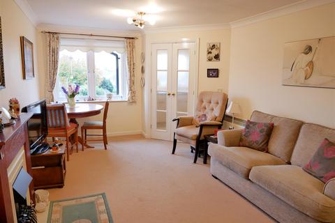Penn Court, Oxford Road, Calne 1 bed flat for sale
