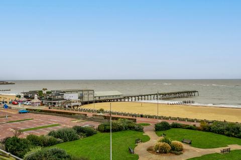 Kirkley Cliff, Lowestoft 1 bed flat for sale