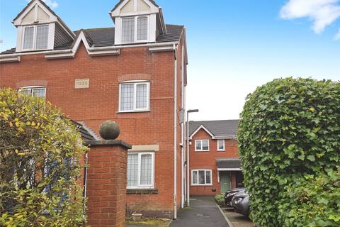 Chiddlingford Court, Somerset Avenue... 1 bed apartment for sale