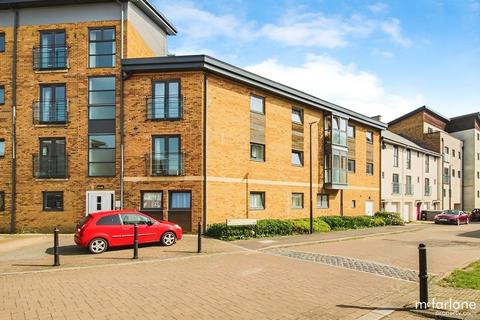 Pasteur Drive, Swindon SN1 3 bed apartment for sale