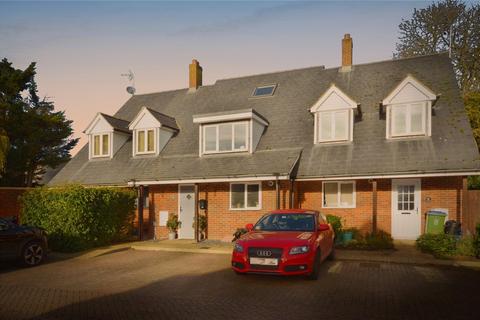 Bicester Road, Buckinghamshire HP19 3 bed terraced house for sale