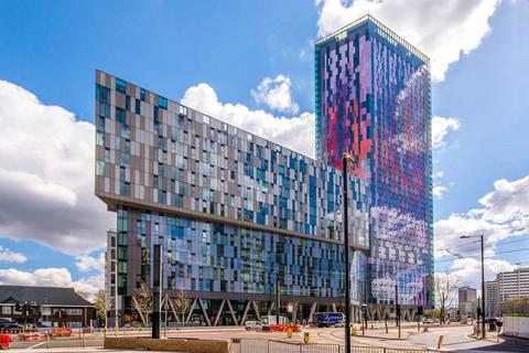 Saffron Central Square, East Croydon... 1 bed flat for sale