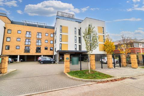 Primett Road, Stevenage... 2 bed apartment for sale