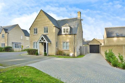 Radways Close, Fairford, Gloucestershire 5 bed detached house for sale