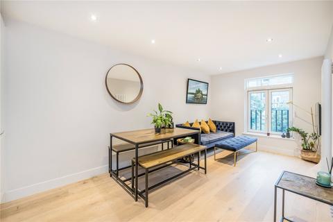 London W11 2 bed maisonette for sale