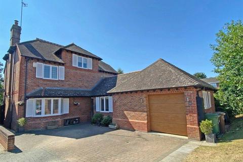 Gravel Close, Benson OX10 5 bed detached house for sale