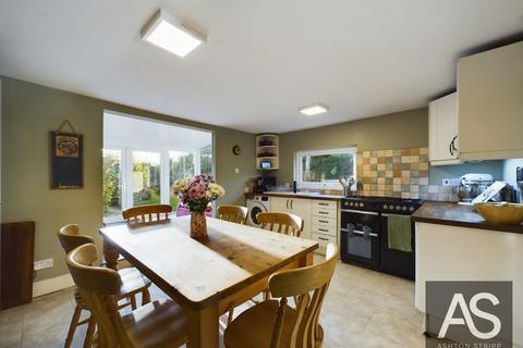 Netherfield Hill, Battle, TN33 3 bed semi