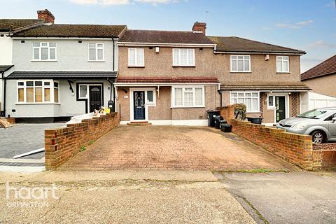 Hearns Road, Orpington 3 bed terraced house for sale