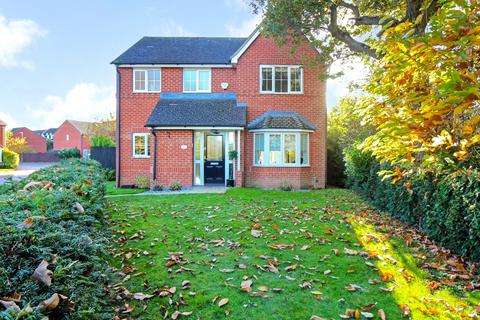 Harmonds Wood Close, Broxbourne EN10 4 bed detached house for sale