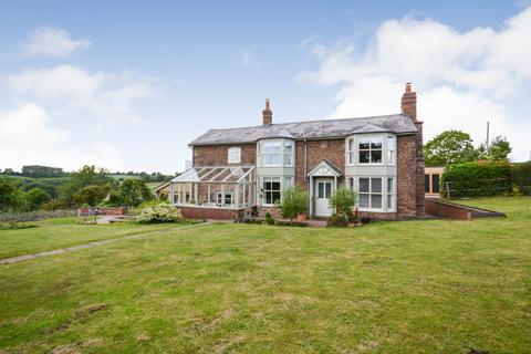 Batchfields, Bishop`s Frome... 4 bed detached house for sale