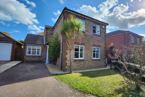 Nursery Gardens, Broadstairs CT10 4 bed detached house for sale