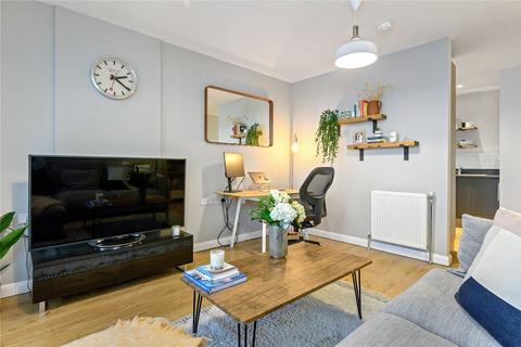 Queensland Road, London, N7 1 bed apartment for sale