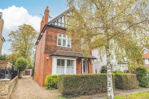 Montagu Road, Datchet SL3 2 bed maisonette for sale
