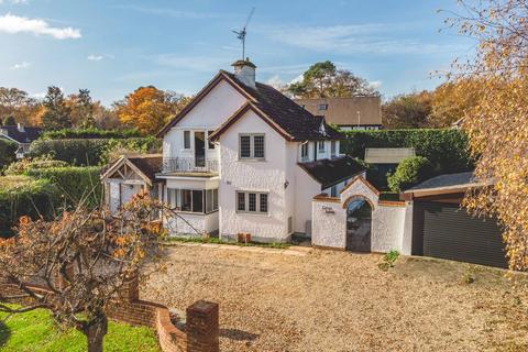 Beeches Drive, Farnham Common SL2 4 bed detached house for sale