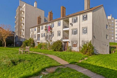 Chadborn Close, Brighton 2 bed apartment for sale