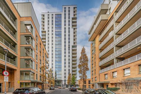 Cannon Road, London 2 bed flat for sale