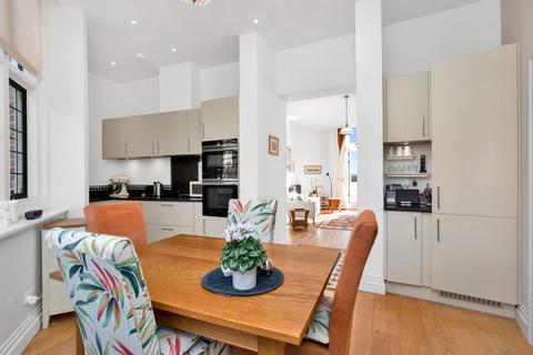 Kings Drive, Midhurst GU29 2 bed apartment for sale