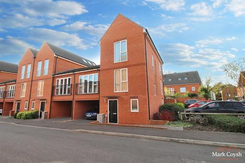 North Mead, Chichester PO19 4 bed house for sale