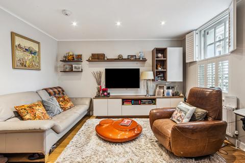 Fulham Road, Chelsea, London 2 bed flat for sale