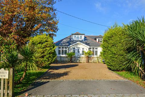 North Trade Road, Battle 5 bed detached house for sale