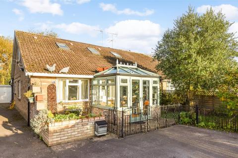4 bedroom semi-detached bungalow for sale