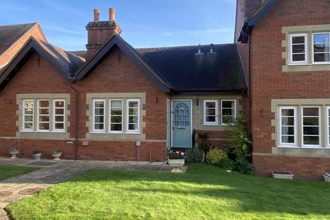 Pyndar Court, Newland, Malvern, WR13 5AX 2 bed retirement property for sale
