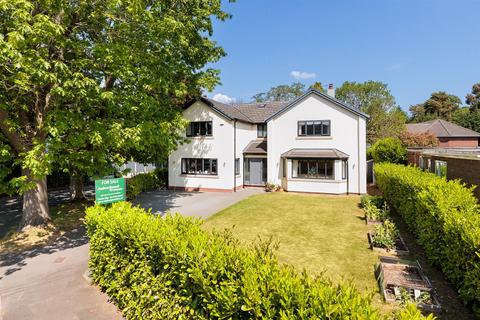 Wilton Crescent, Alderley Edge 5 bed detached house for sale