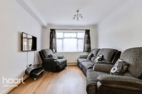 Thornton Avenue, Croydon 4 bed terraced house for sale