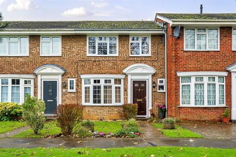 Coventry Close, Aldwick, West Sussex 3 bed terraced house for sale