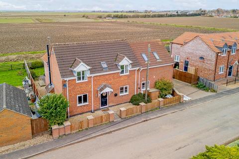 Six House Bank, West Pinchbeck, Spalding 4 bed detached house for sale