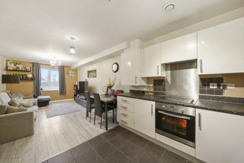 Centurion House, 99 Varcoe Gardens... 2 bed flat for sale